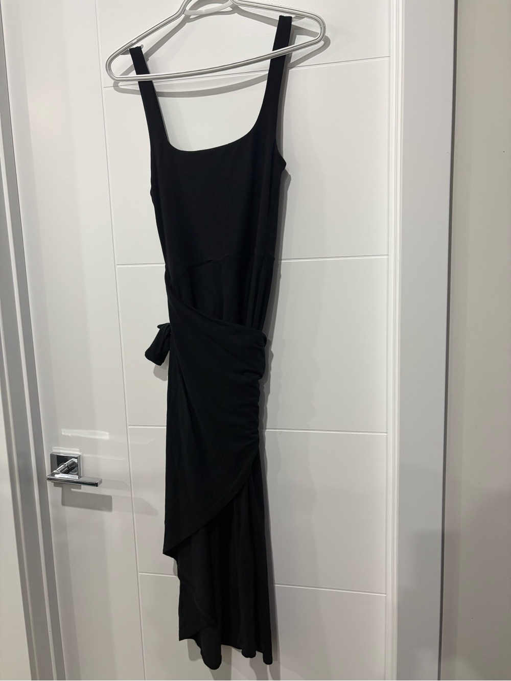 Wilfred Black Square-Neck Wrap Midi Dress with Knot - Picture 3 of 5